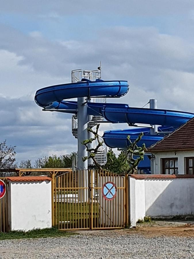 Apartman Maja Mikulov Zewnętrze zdjęcie